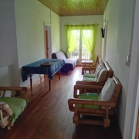 - De L'herete Lägenhet *